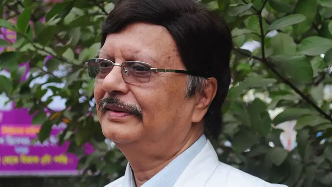 Veteran actor Sohel Rana heading to Singapore for advanced treatment