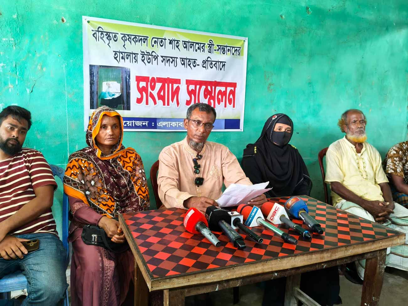 UP Member Alleges Public Assault by Krishak Dal Leader’s Wife